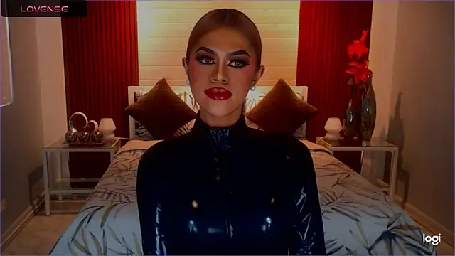 StellaStrong30 Live Webcam on Stripchat