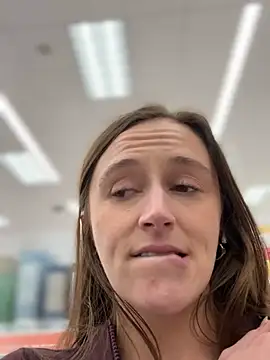 lunagirl13 live cam profile