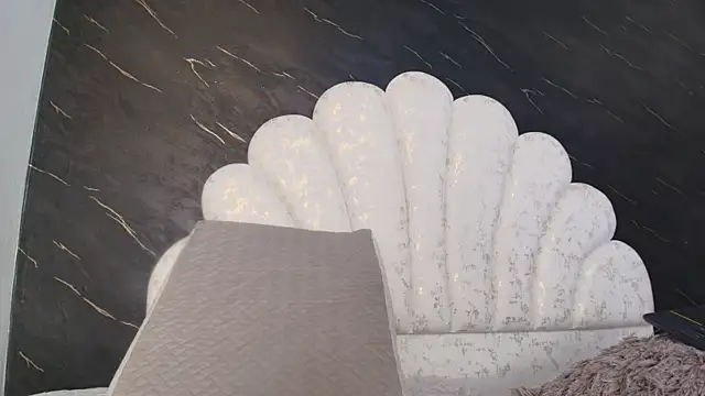 kissme_luna - Kissme_luna's free webcam - UK Sex Cams