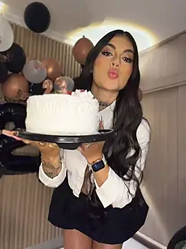 sarasanders_4 (F young) - HAPPY BIRTHDAY SARA