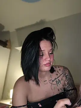 LorenRosse live cam profile