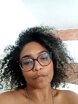 BiiancaEstradaa live cam profile