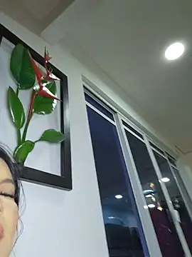 pretty_julieta (F young) - Get NAKED + RUB CLIT