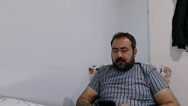 mio_jaks (Ask my age) - Does anyone want sperm? :wanker: