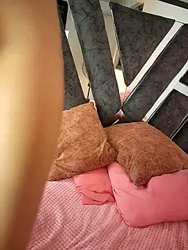 Webcam Model (miafresa_hot)  is live.Free join now!