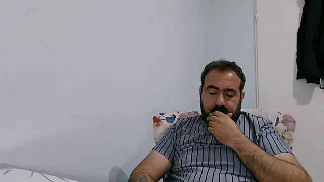 mio_jaks (Ask my age) - Does anyone want sperm? :wanker: