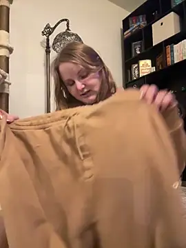 GingerSnap33 live cam profile