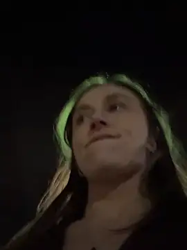 lunagirl13 live cam profile