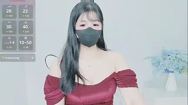 Crystal_Lea live cam profile