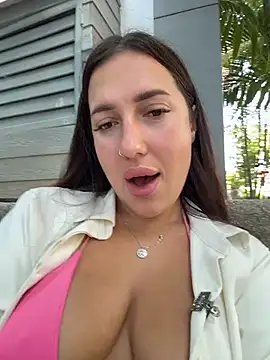 AleksandraRich live cam profile