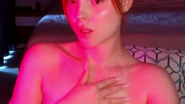 mollybossy - Mollybossy's free webcam - UK Sex Cams