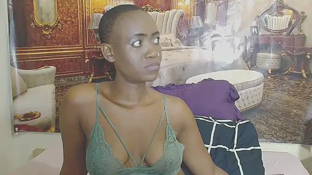 EbonyOlive69