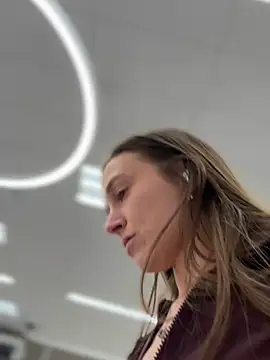 lunagirl13 live cam profile