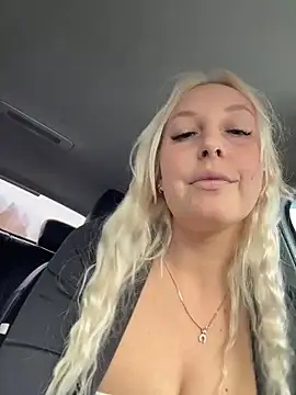 merlindave (F young) - Finger pussu/naked🥵🥵🥵