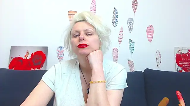 Preview of playful_goldie_wow__