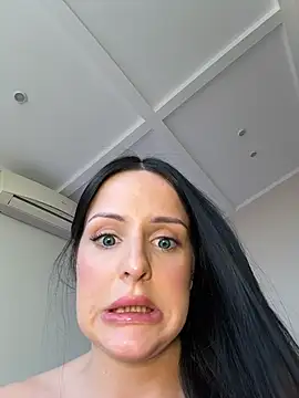 evayra - Evayra's free webcam - UK Sex Cams