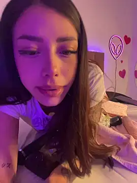 AshleyWinslow live cam profile