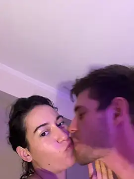 chuchiybombon - Chuchiybombon's free webcam - UK Sex Cams