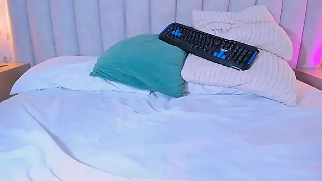 sashadelgado - Sashadelgado's free webcam - UK Sex Cams