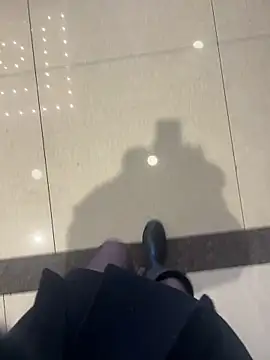 yimisun01 live cam profile