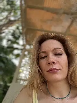 LavenderHot's Live Sex Cam Show