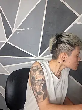 megan_bad - Megan_bad's free webcam - UK Sex Cams