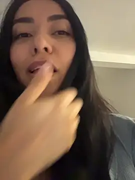 PetitLumiere live cam profile