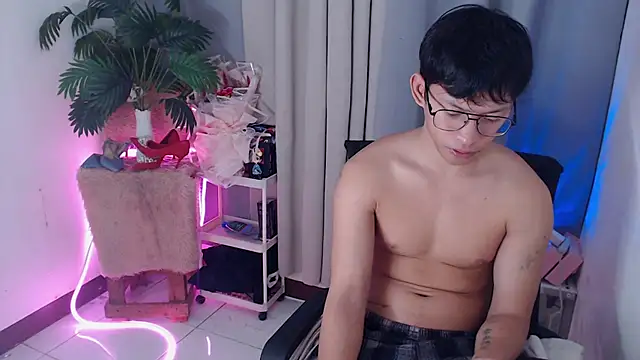 Preview of pinkcock_froi2305