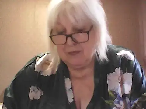 Alexia64231 live cam