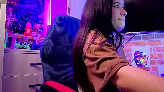 yorumakie_777 - Yorumakie_777's free webcam - UK Sex Cams