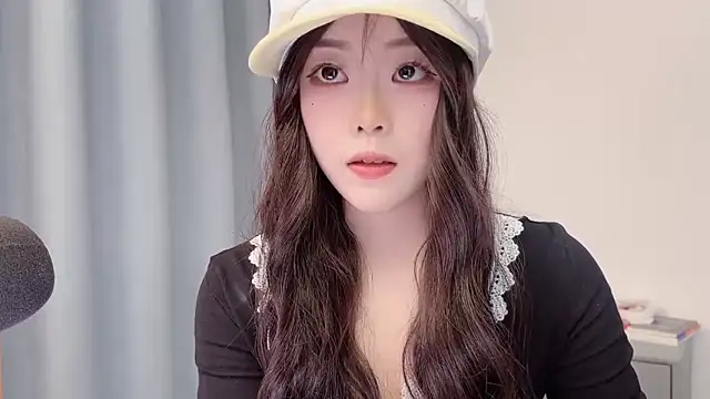 smalldaisy live cam profile