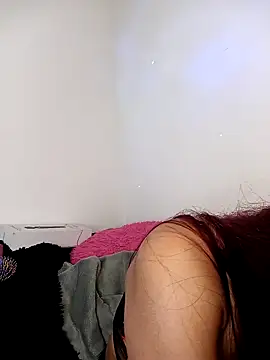emiilyfoxx09 - EmiilyFoxx09's free webcam - UK Sex Cams