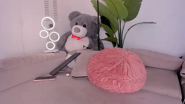 kitty_miaa - Kitty_miaa's free webcam - UK Sex Cams