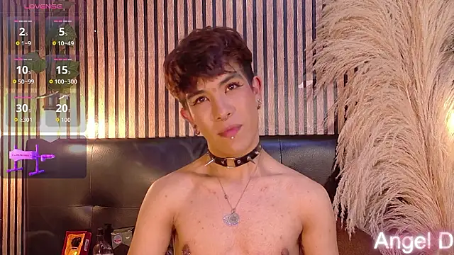 angeldust19 - Angeldust19's free webcam - UK Sex Cams