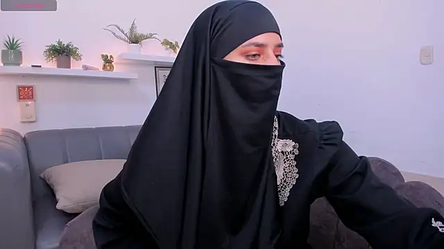 salma_arabicc (F young) - spank the buttocks hard x10