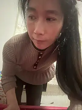 crhong666 - Crhong666's free webcam - UK Sex Cams