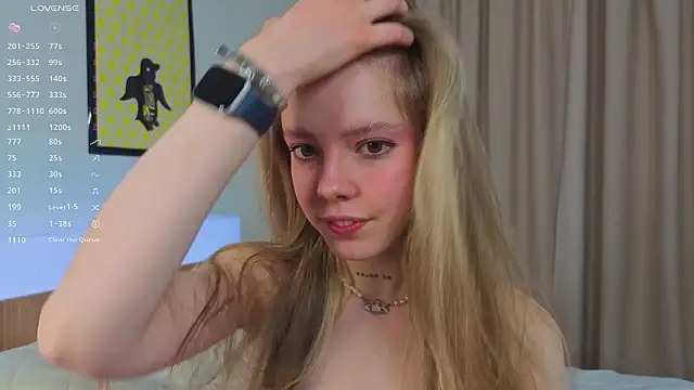 TiffinyMergist live cam