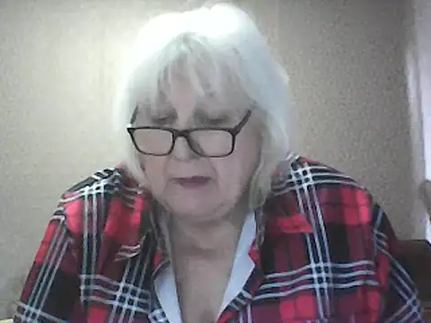 alexia64231 - Alexia64231's free webcam - UK Sex Cams