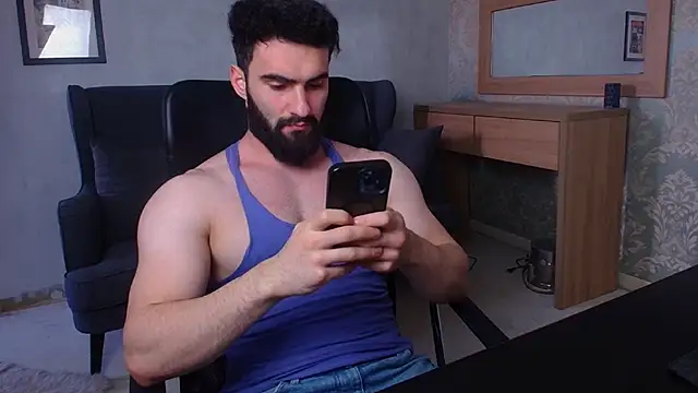 micahlane - MicahLane's free webcam - UK Sex Cams