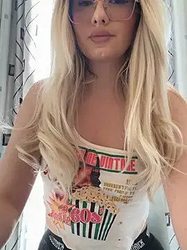 mollyxxx live sex cam