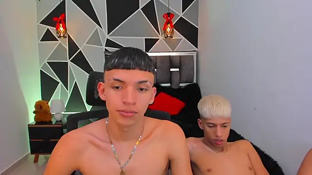 Juan_Nd_Steven live cam