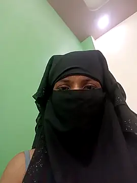 Webcam Model (Aafreen_36)  is live.Free join now!