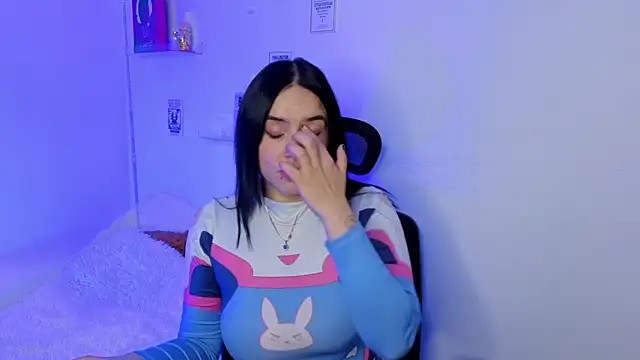 emily_lindey - Emily_Lindey's free webcam - UK Sex Cams