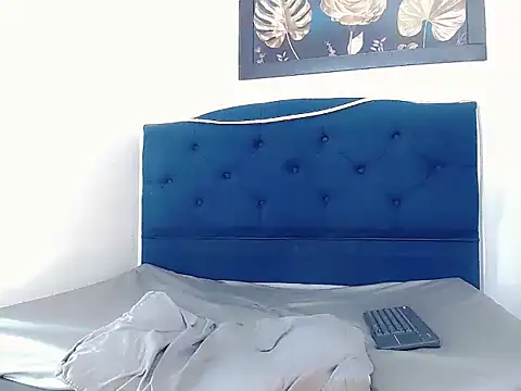 karlaa_hernandez_ - Karlaa_Hernandez_'s free webcam - UK Sex Cams