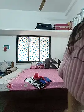 hot-tinaa (F young) - Boobs Show