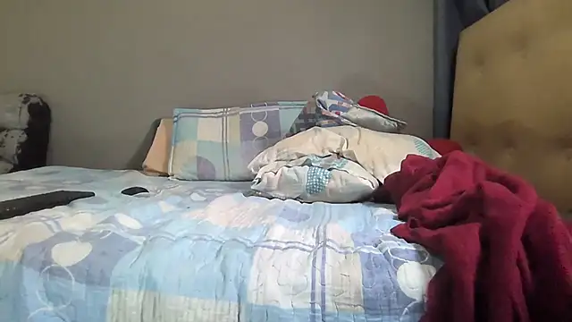 sweetslender (F young) - I am very horny ready to squirt !!!