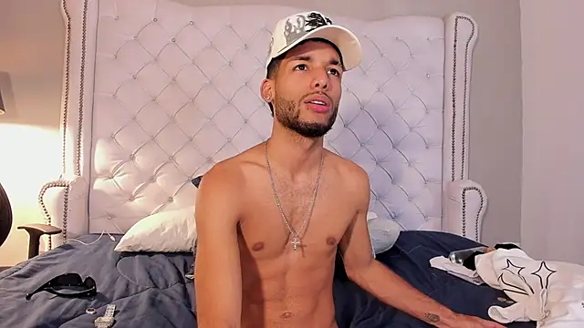 thiagoferreti - Thiagoferreti's free webcam - UK Sex Cams