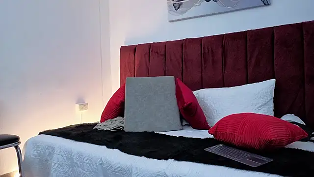 leoo_miller (M young) - masturbation + naked all stream