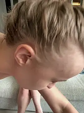 Nura_n_Sarah live cam profile