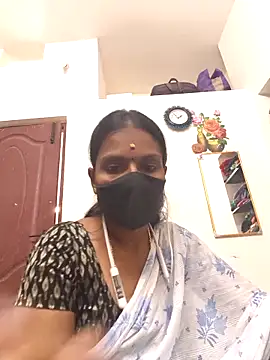 Webcam Model (Tamil_Yalini12)  is live.Free join now!